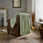 Chatsworth Faux Fur Luxury Throw 130x170cm – Ultra Soft & Stylish Blanket | 130cm x 170cm | Green
