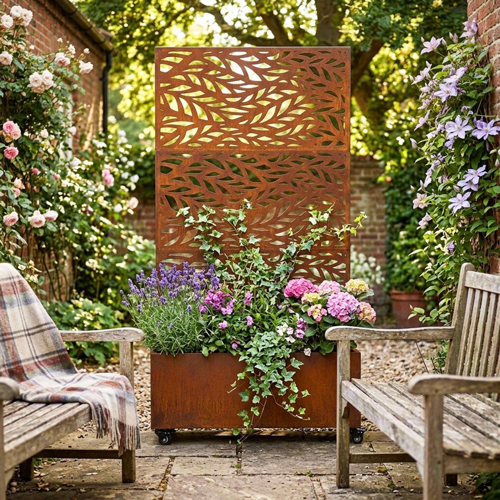 Metal Privacy Screen With Plant Pot - Leaf | Rust