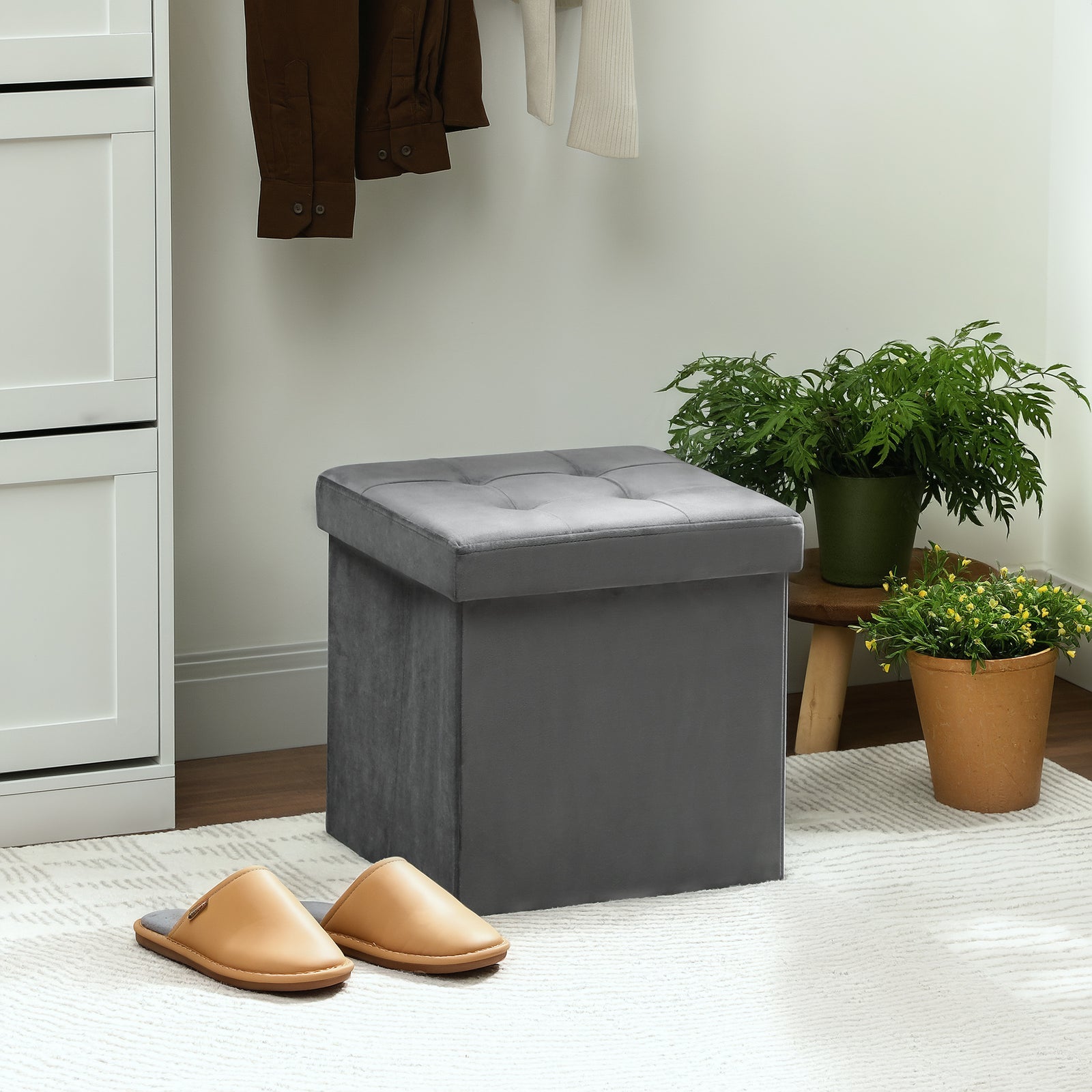 HOMCOM Foldable Velvet-feel Storage Ottoman, 38 X 38 X 38 Cm, Grey