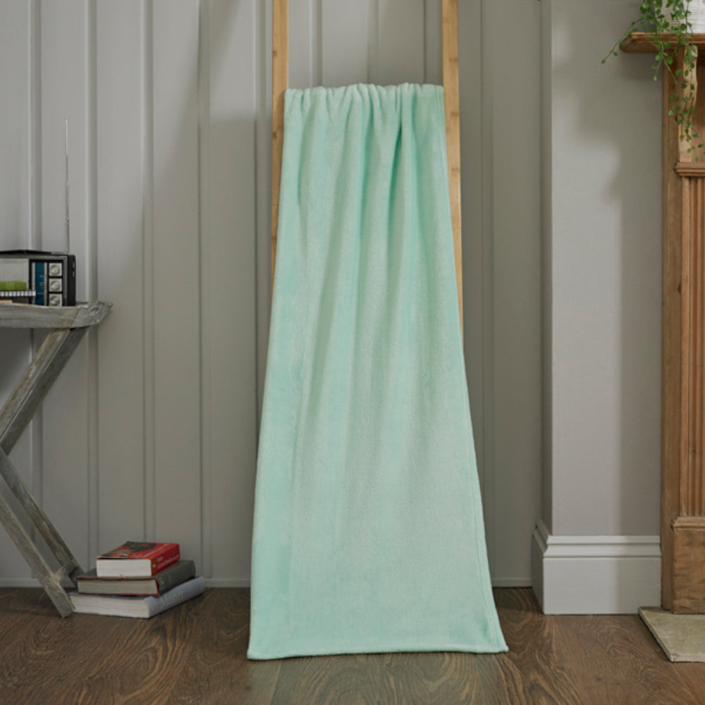 Cozy Touch Supersoft Plush Throw | 127cm x 152cm | Turquoise