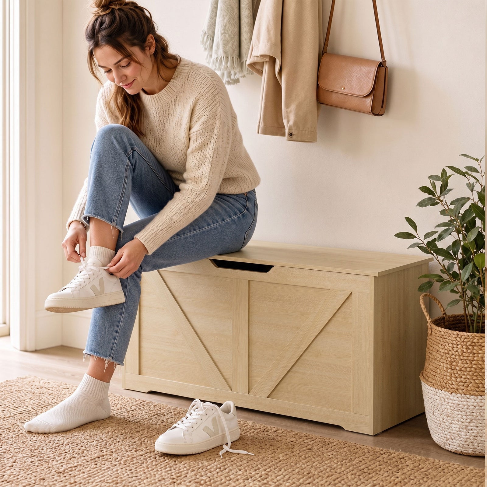 Storage Trunk For Living Room, With Safety Hinges, 100cm | Natural