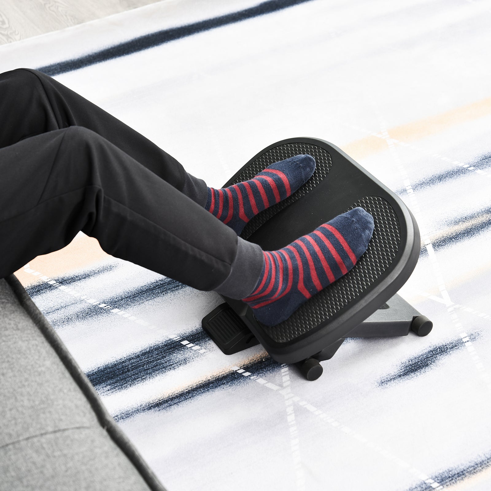 Adjustable Under-desk Footrest Height Angle Tilt Anti-slip