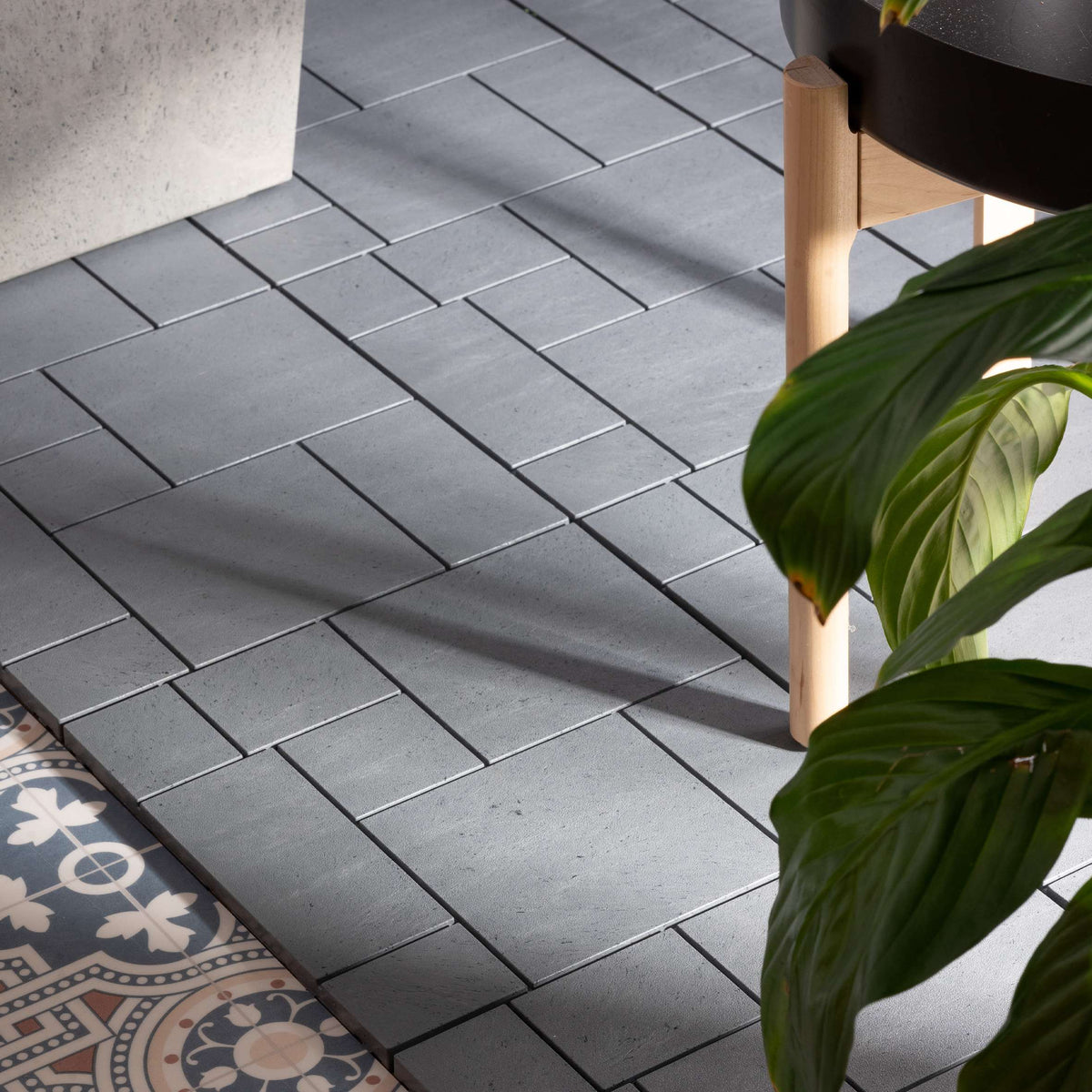 Pack Of 10 Mosaic Composite Interlocking Decking Tiles | Light Grey
