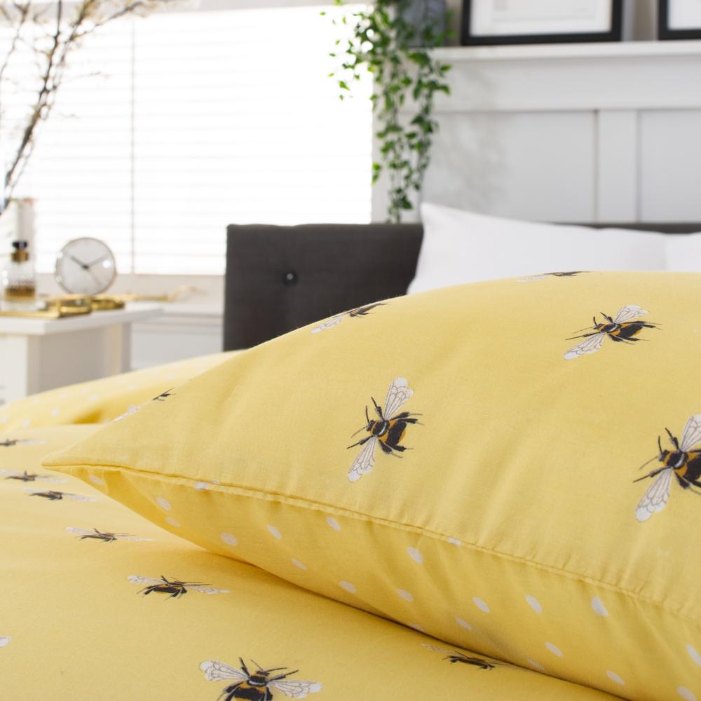 Honey Bee Yellow 200 Thread Count Cotton Rich Reversible Duvet Cover Set | King | Yellow