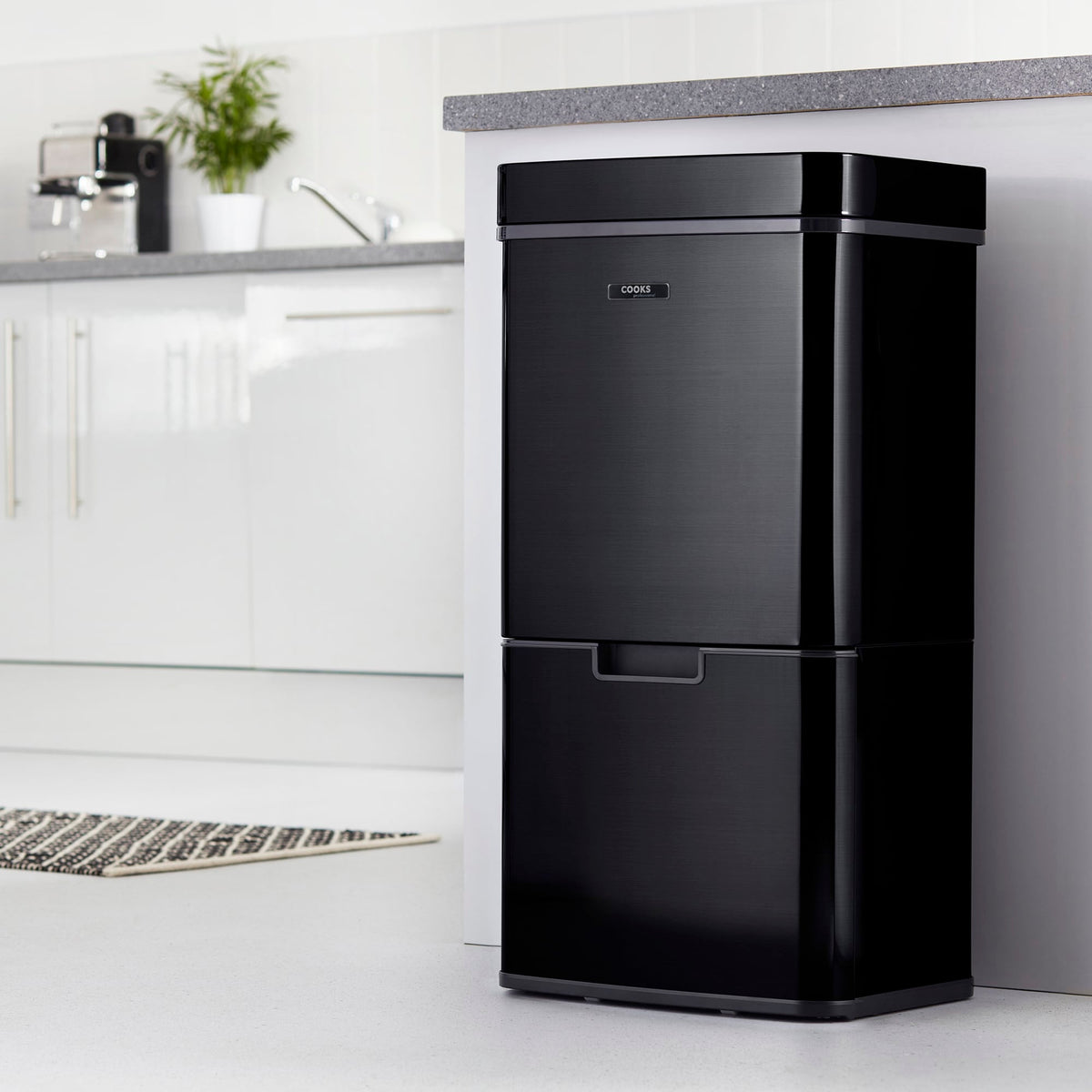 75l Sensor Recycling Bin With Food Caddy & 25 Bin Biodegradable Bags | 75L | Black