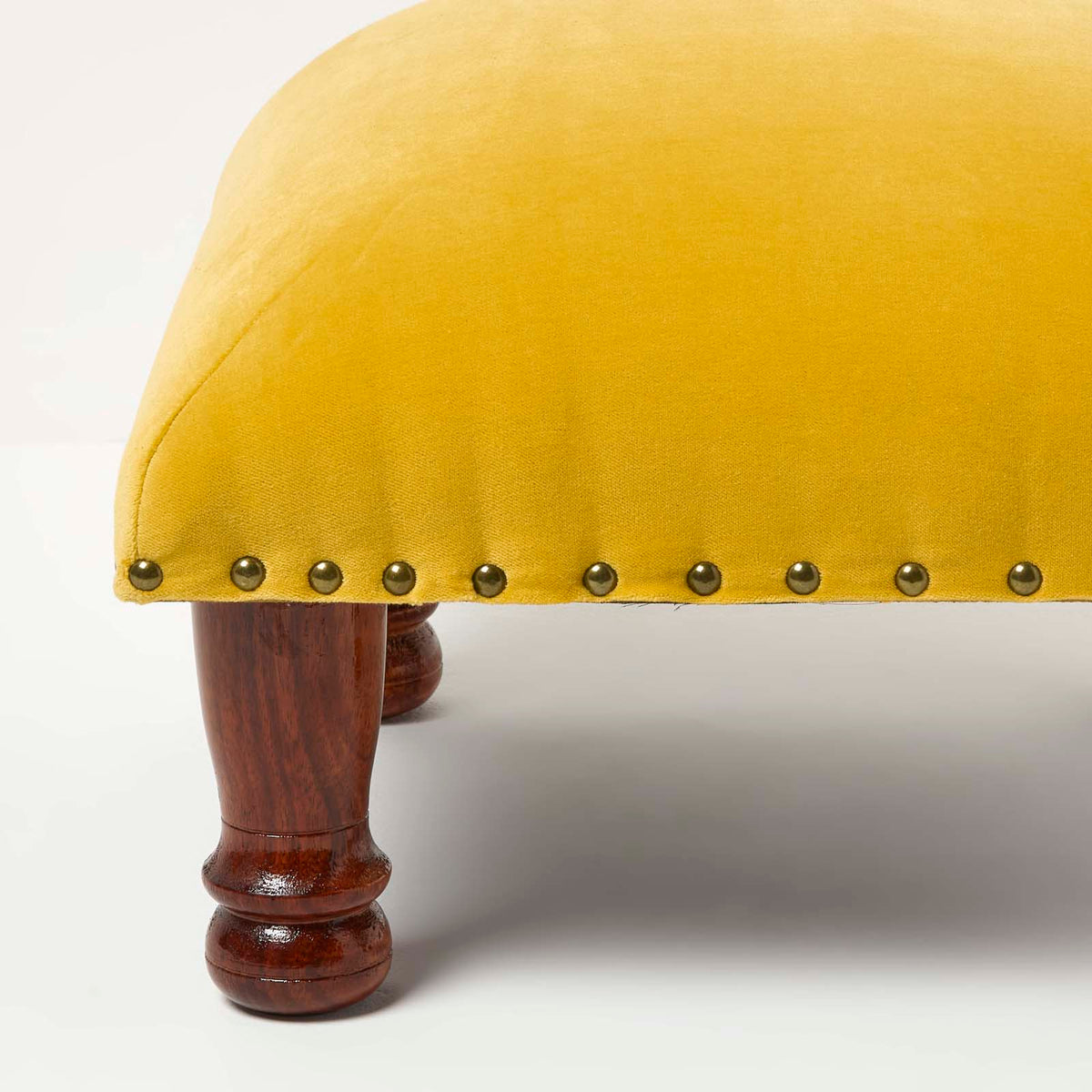 HOMESCAPES Mable Velvet Footstool