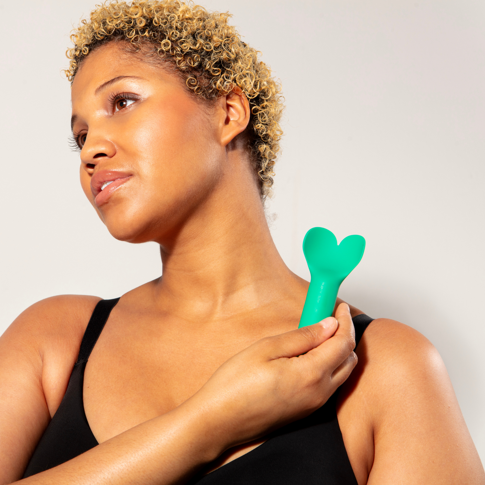Amour Bullet Vibrator - Emerald Green