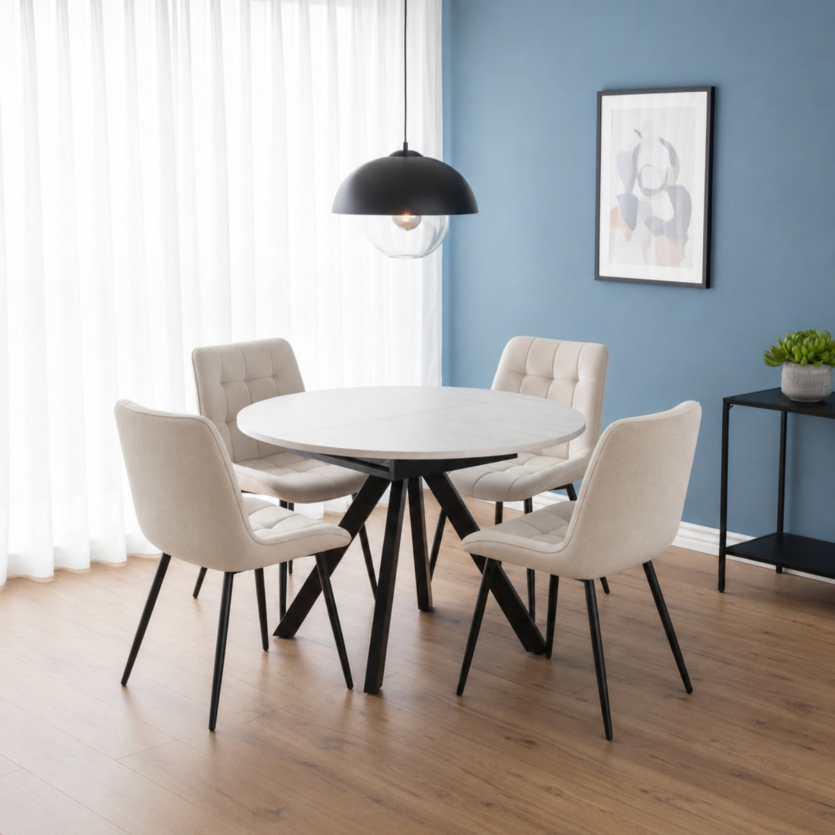 Indoor & Outdoor Living Harley Extendable Dining Table With 4 Erica Chairs