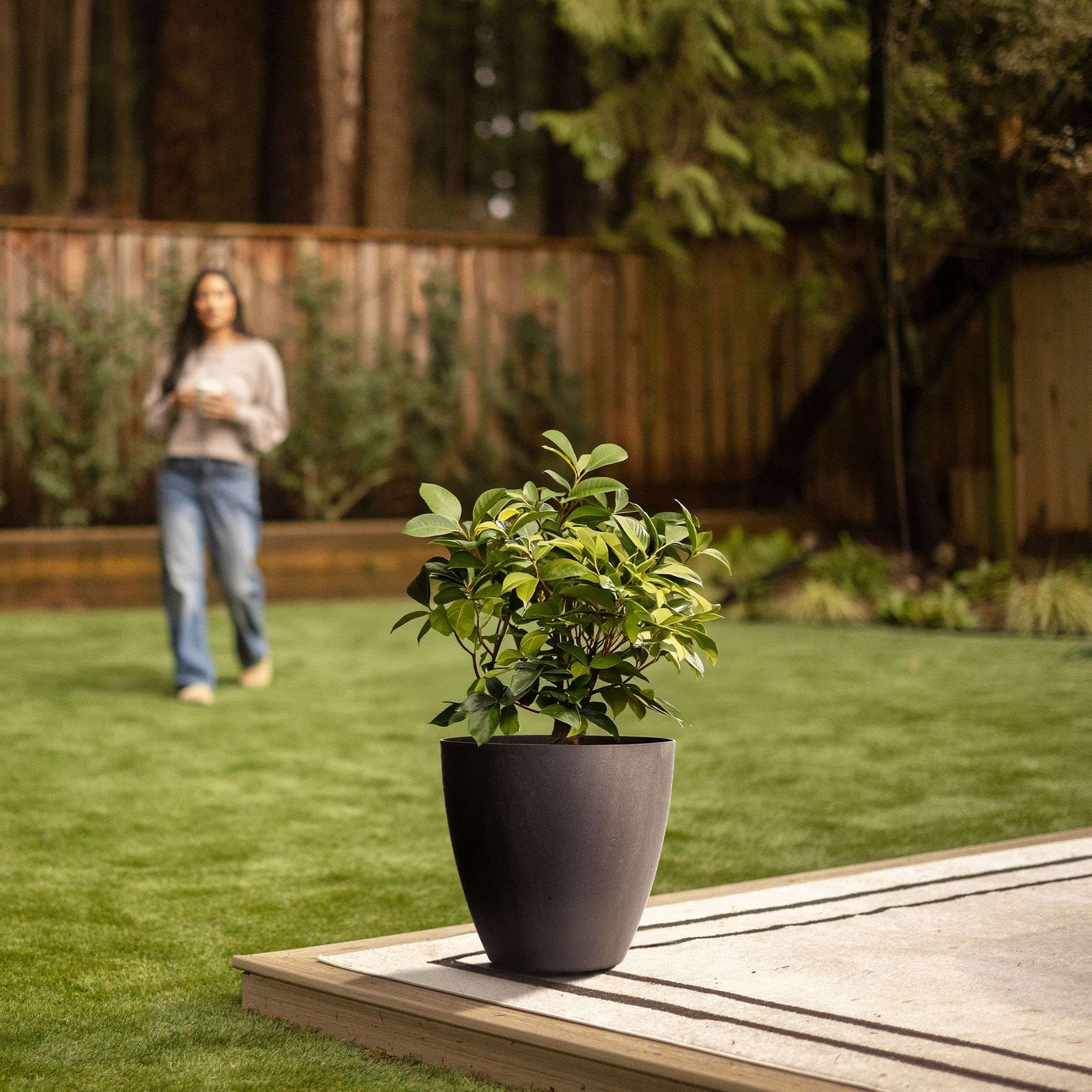 36cm Tall Round Plain Black Rubber Planters - Indoor Outdoor Planter | Set-of-1