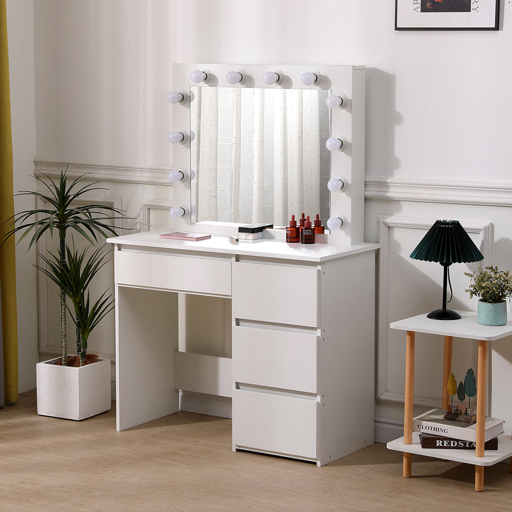 Hollywood Dressing Table With Large Lighted Mirror