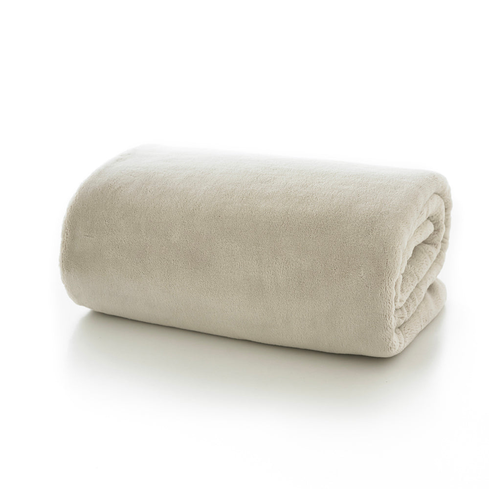 Windsor Heavyweight Coco Plush Throw | 130cm x 180cm | Biscuit