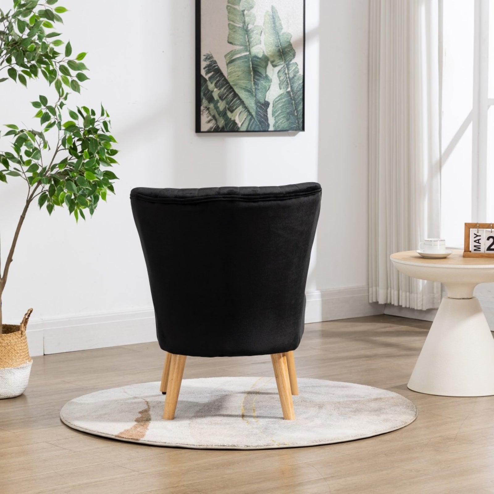 Arezza Velvet Accent Chair | Black