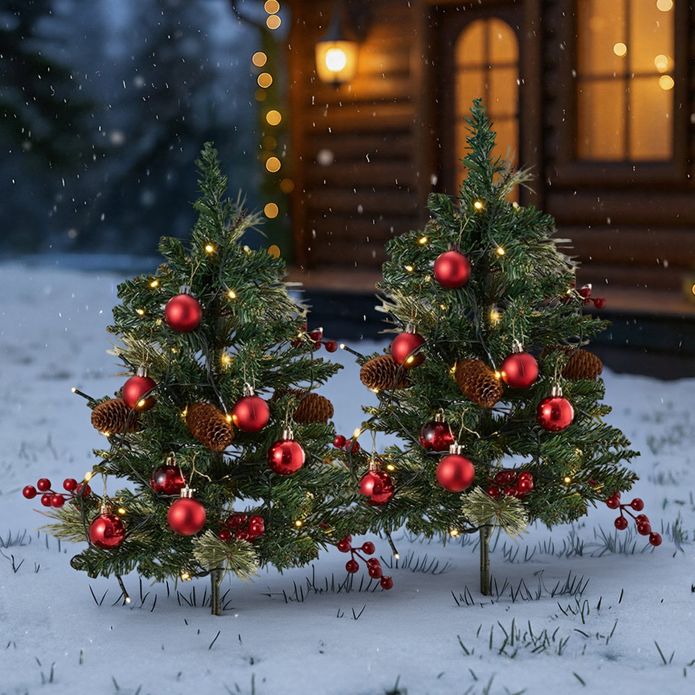 Set Of 2 Led Christmas Trees Artificial Pine With Red Berries, Baubles & Pinecones, 8 Lighting Modes, Timer Function