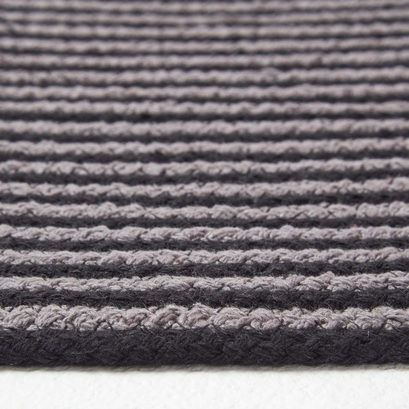 Handmade Woven Spiral Braided Rug | 120cm | Black & Grey