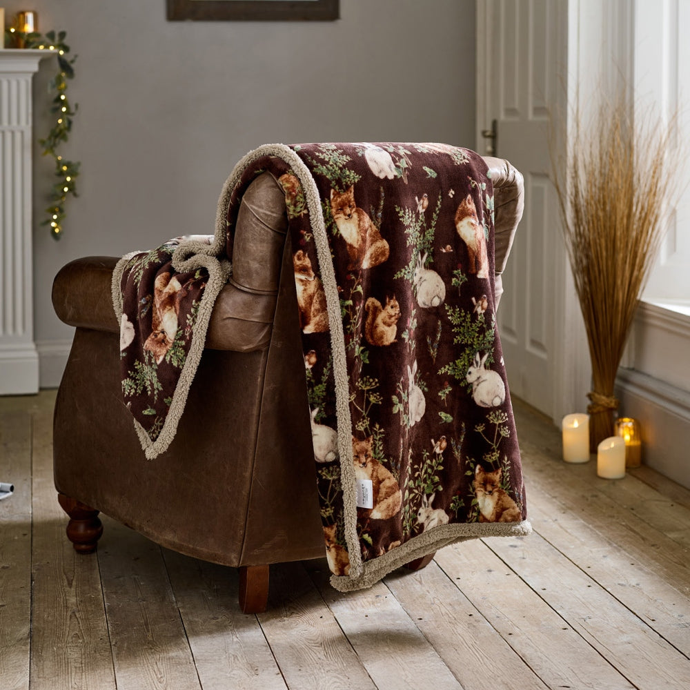 Woodland Wildlife Throw – Forest Animal Flannel & Sherpa, 140x180cm | 140cm x 180cm | Burgundy