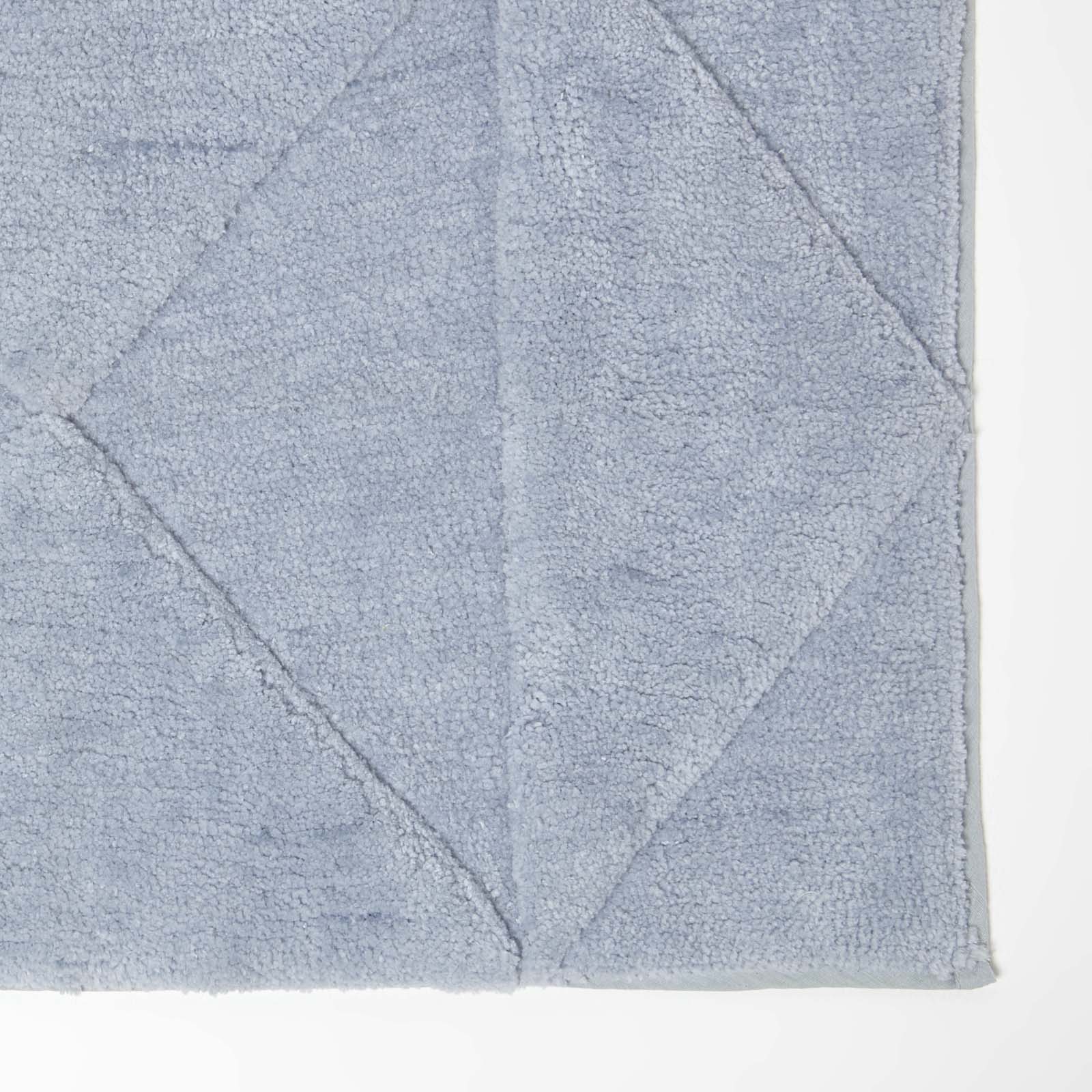Tufted Geometric Design Bath Mat | 50 x 80cm | Light Blue