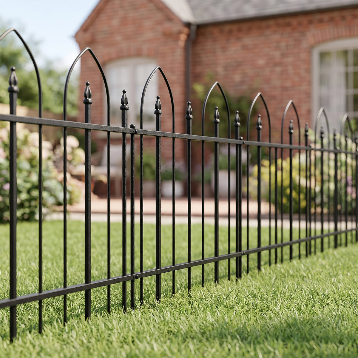 Breeins 5-pack Decorative Gothic Metal Garden Fence Panels