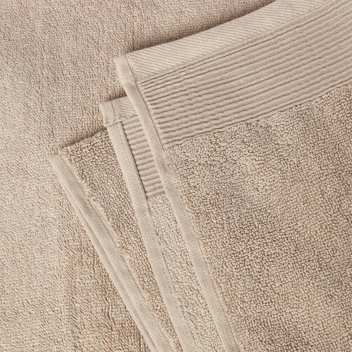 100% Combed Egyptian Cotton 700 Gsm Towels | Bath Towel | Taupe