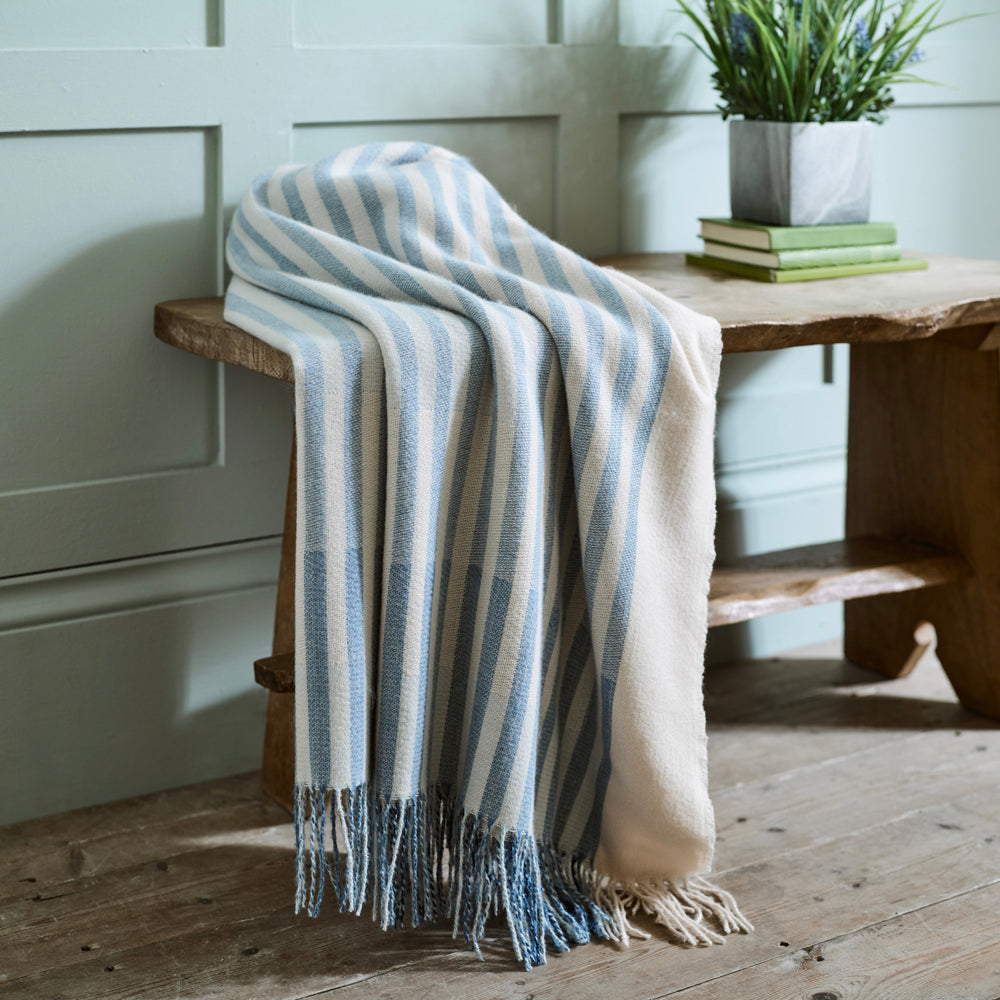 Gorgan Soft Yarn Dyed Jacquard 130x170cm Throw | 130cm x 170cm | Blue