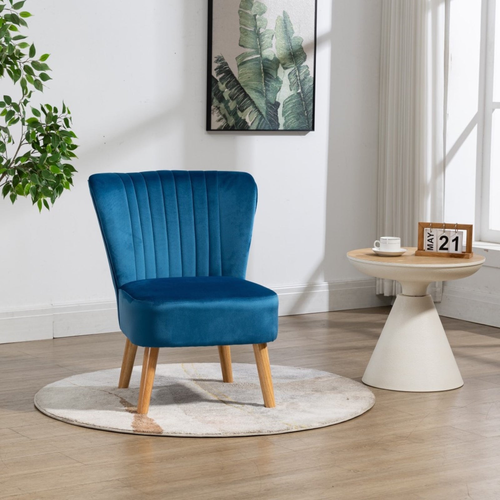 Arezza Velvet Accent Chair | Blue