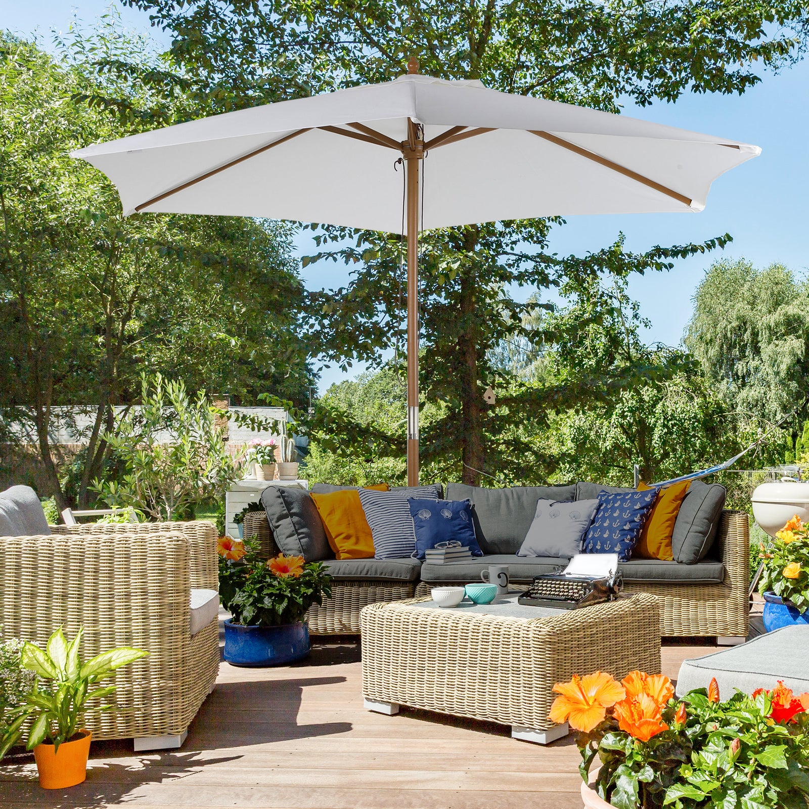 2.5m Wood Garden Parasol Sun Shade | White