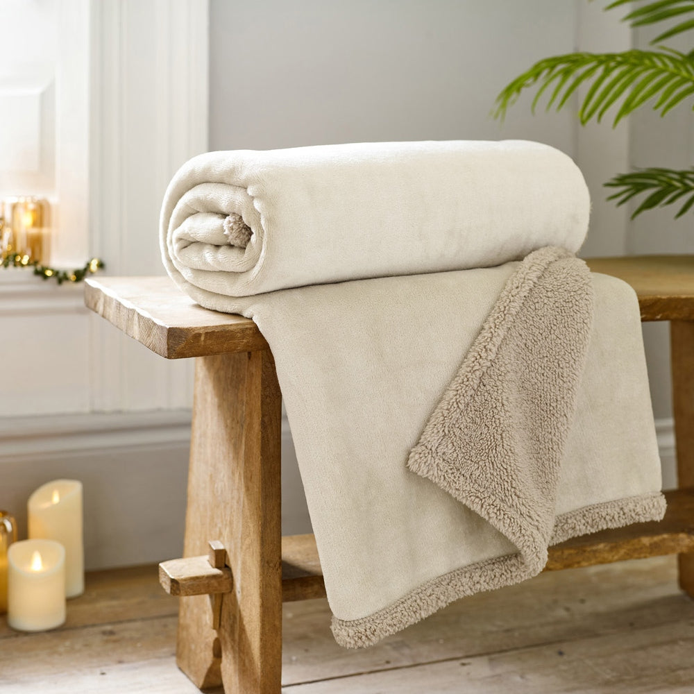 Hazelwood Ultra-soft Flannel & Sherpa Fleece Throw Blanket – 130 X 170cm | 130cm x 170cm | Grey