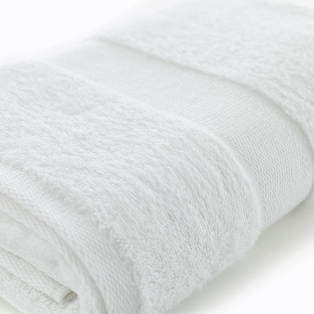 Egyptian Embrace Towels – 550gsm Egyptian Cotton, Fluffy Soft & Highly Absorbent | Bath Towel | White