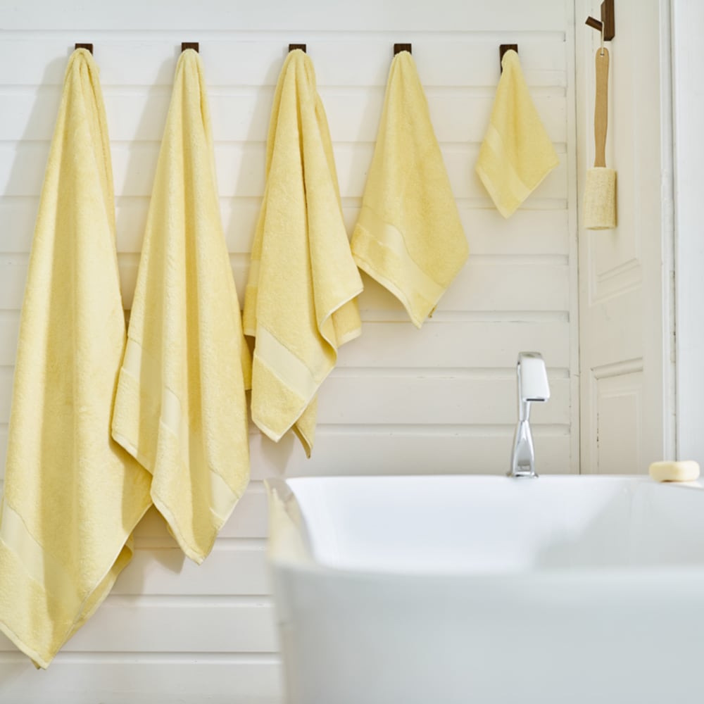 Egyptian Embrace Towels – 550gsm Egyptian Cotton, Fluffy Soft & Highly Absorbent | Bath Sheet | Lemon