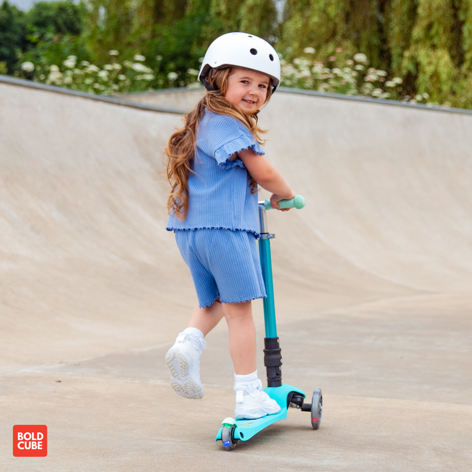 Teeny Fold 3 Wheel Scooter | Ocean