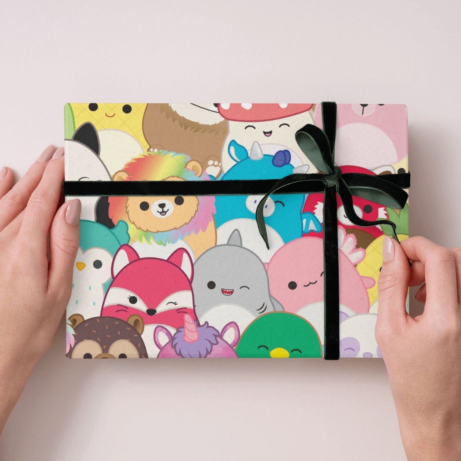 2 Sheets & 2 Tags Wrapping Paper