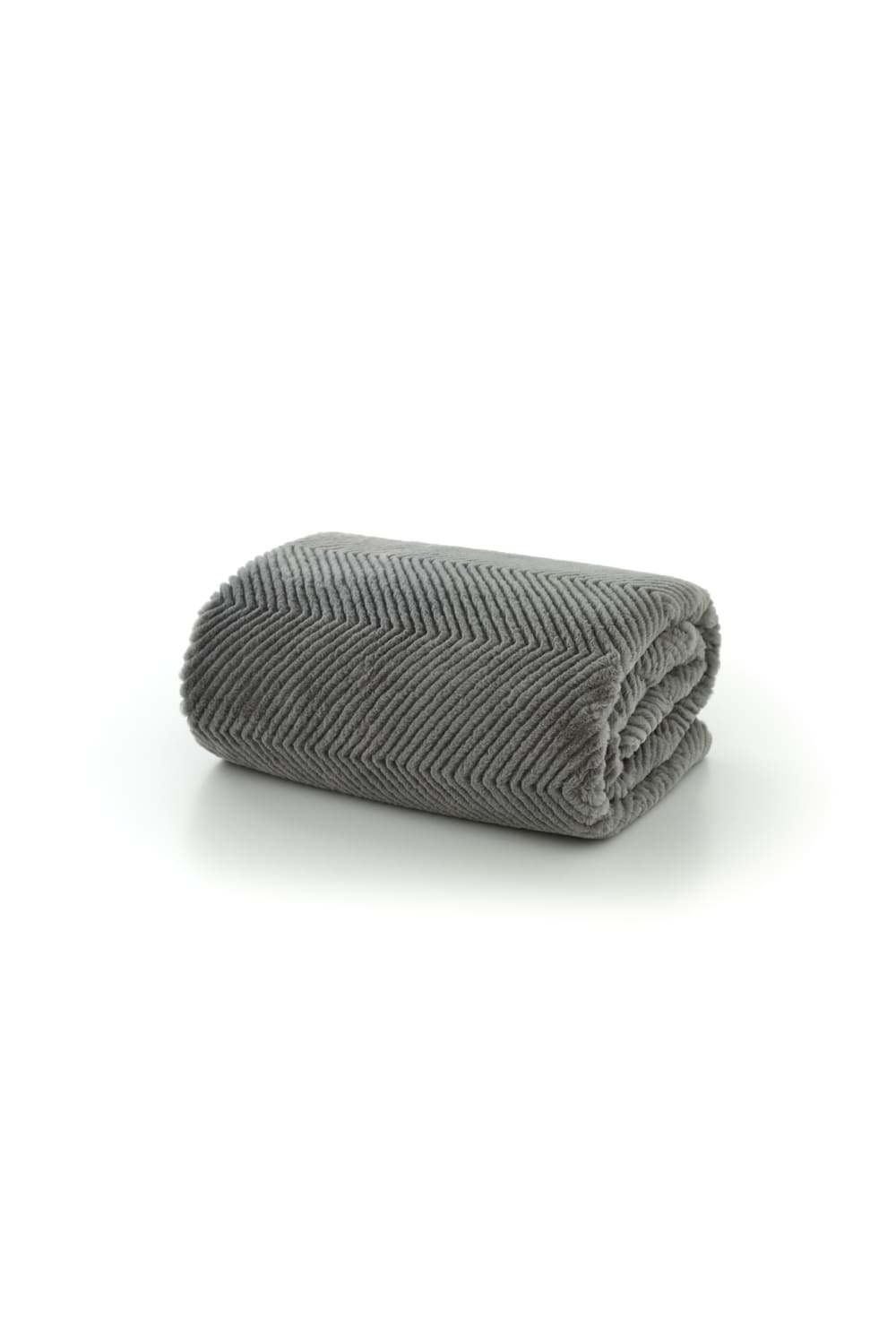 Burghley Extra Soft Faux Fur Throw 130x170cm – Chevron Pattern Decorative Blanket | 130cm x 170cm | Grey