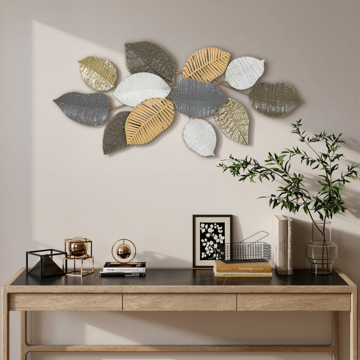 HOMCOM Modern Wall Art With Leaf Design, Metal Hanging Decoration