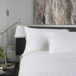 Stamford White Seersucker Bedding Set – Light & Airy Duvet Cover – 180 Thread Count | Super King | White