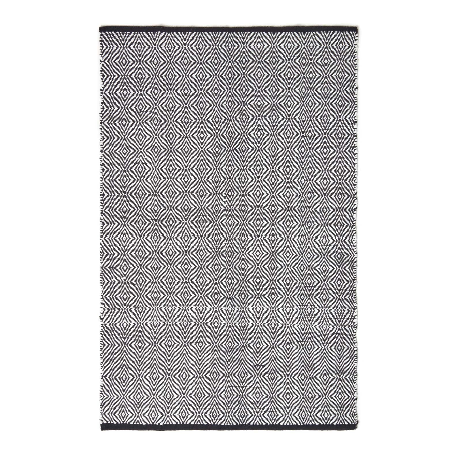 Trance Black And White Diamond Pattern Recycled Fibre Rug | 150cm x 220cm | Black & White