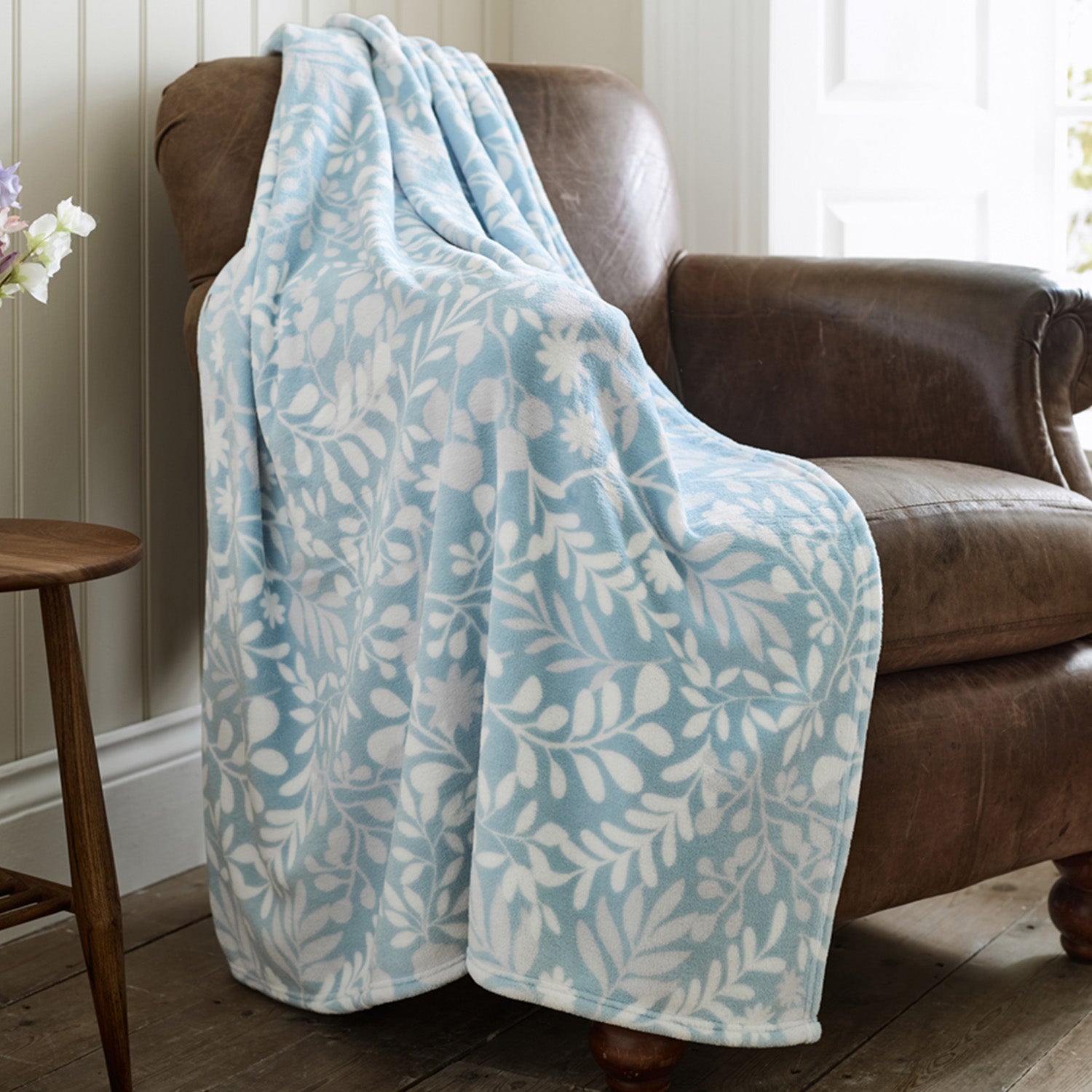 Deyongs Supersoft William Botanical Print Coral Fleece Throw