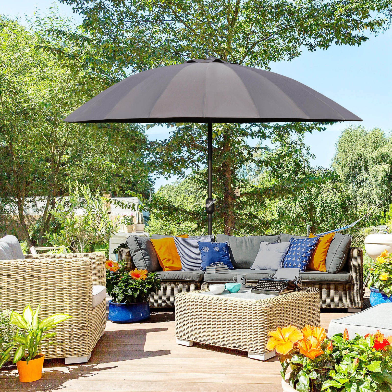 2.5m Curved Parasol With Metal Pole | Dark Gray