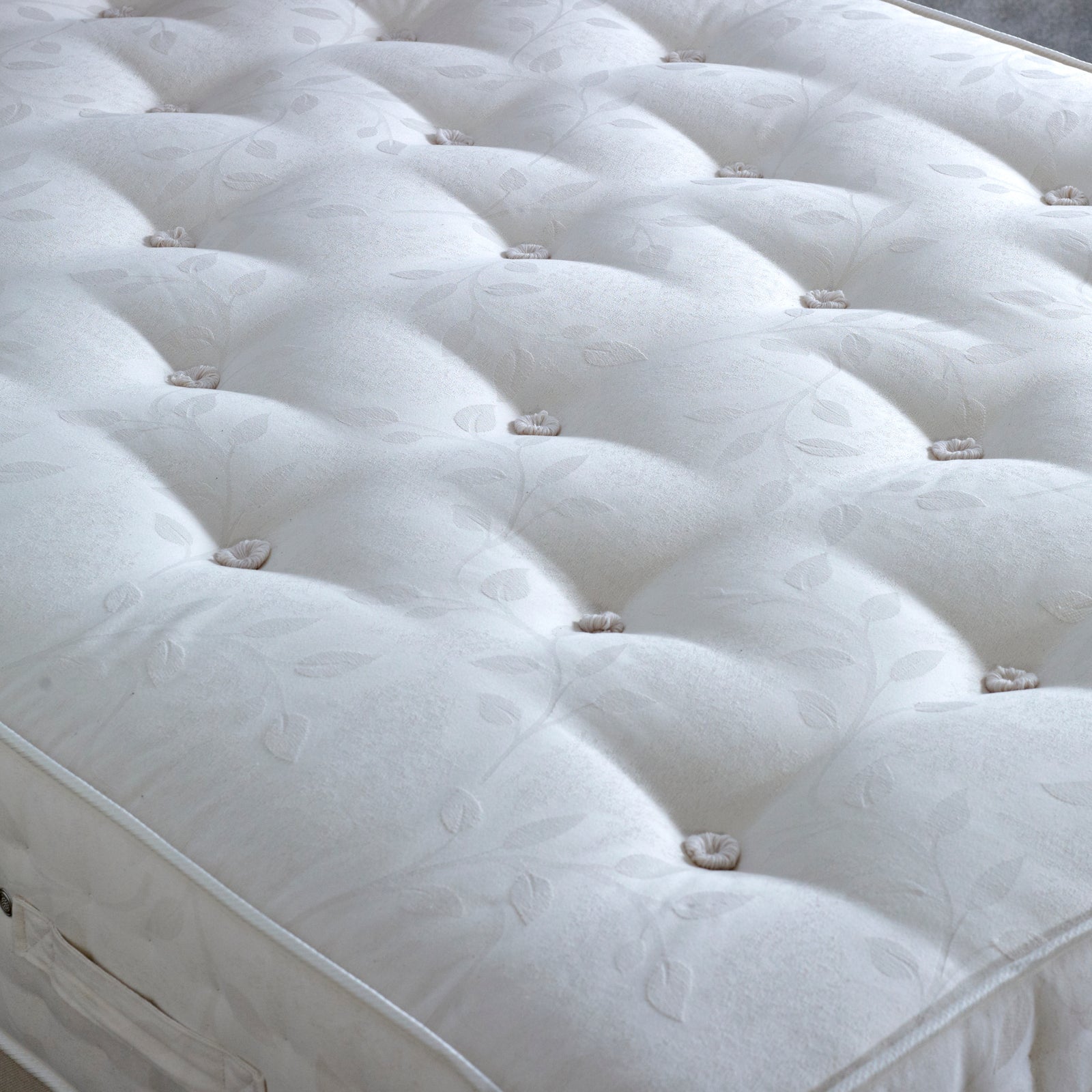 Ambassador 3000 Pocket Sprung Natural Mattress | Double | White