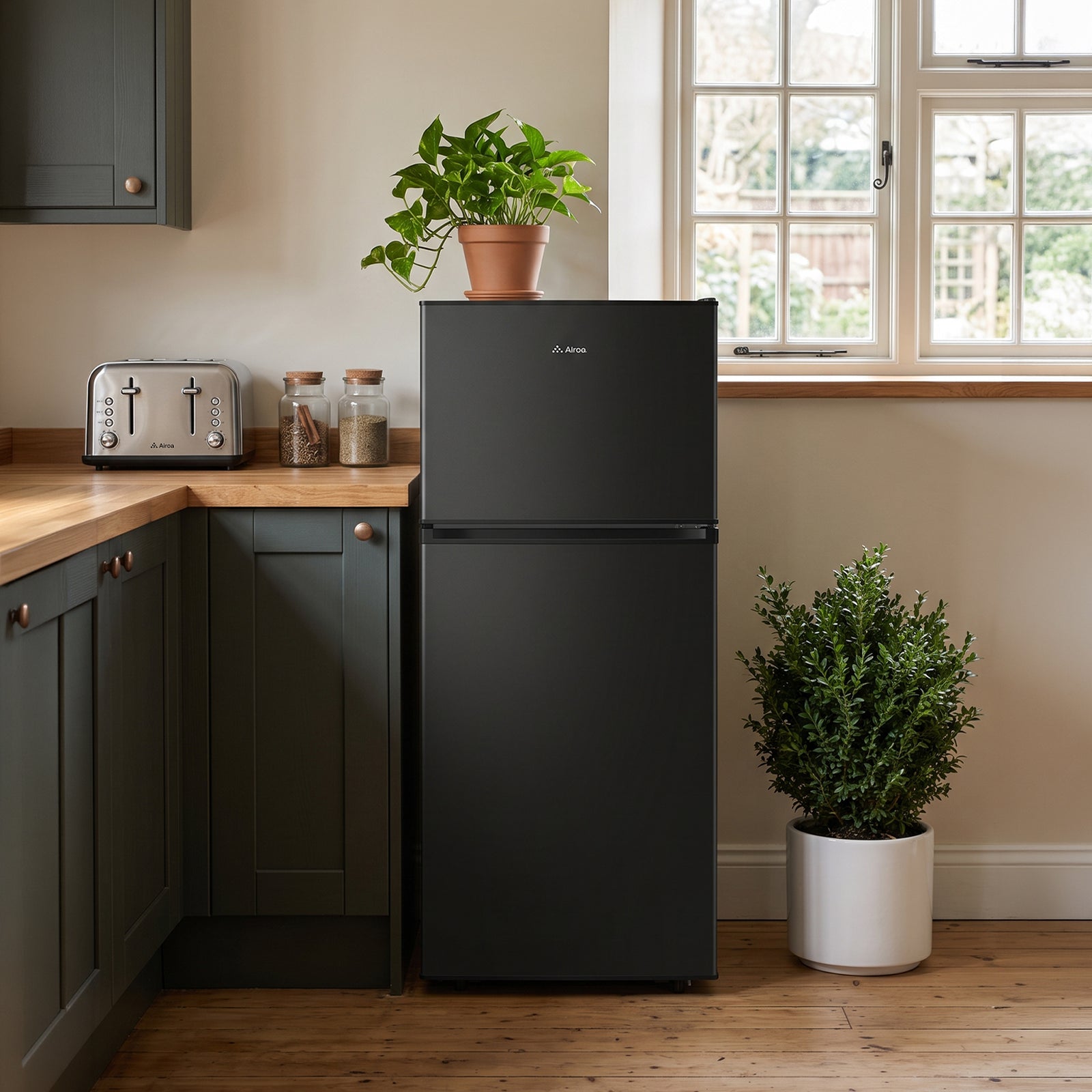180l Double Door Fridge Freezer With Separate Cooling Zones | Black