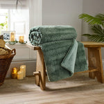 Ashridge Soft Faux Fur Throw 130x170cm – Elegant Textured Blanket | 130cm x 170cm | Green