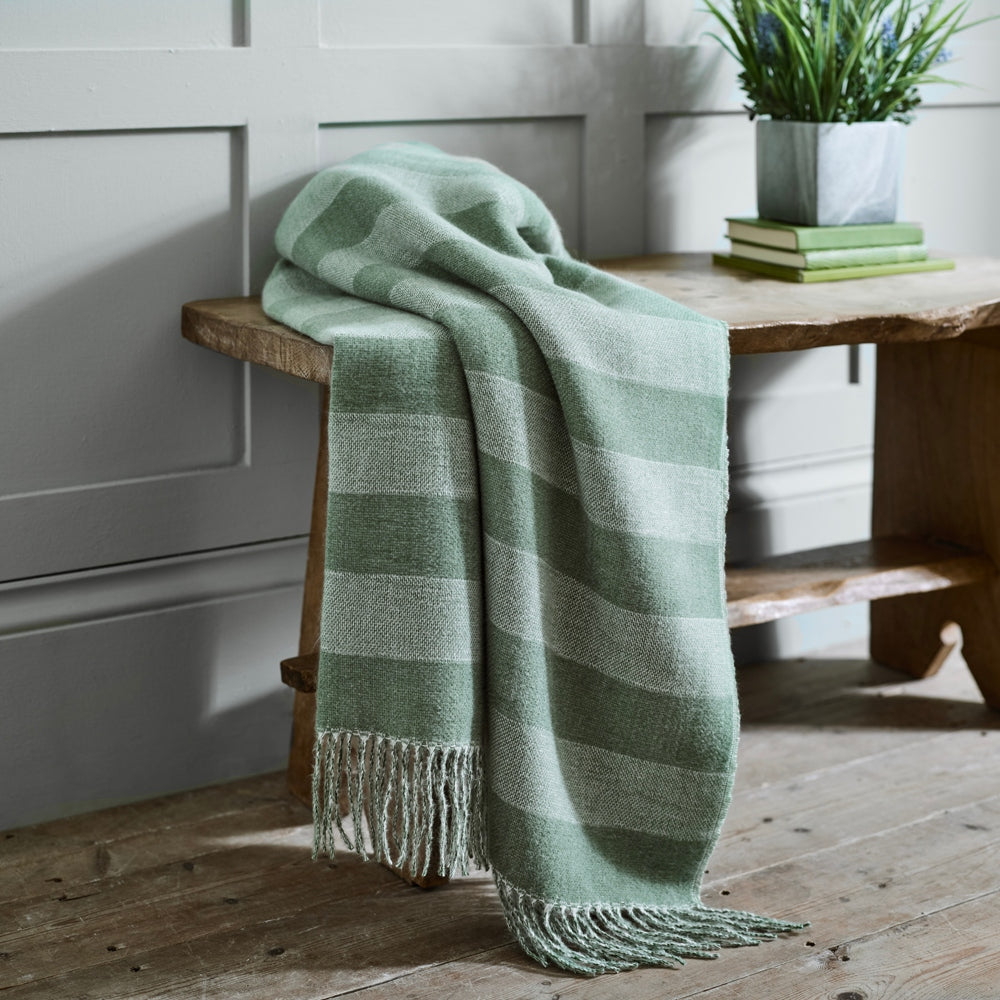 Elgin Supersoft Yarn Dyed Jacquard 130x160cm Throw Blankets | 130cm x 160cm | Green