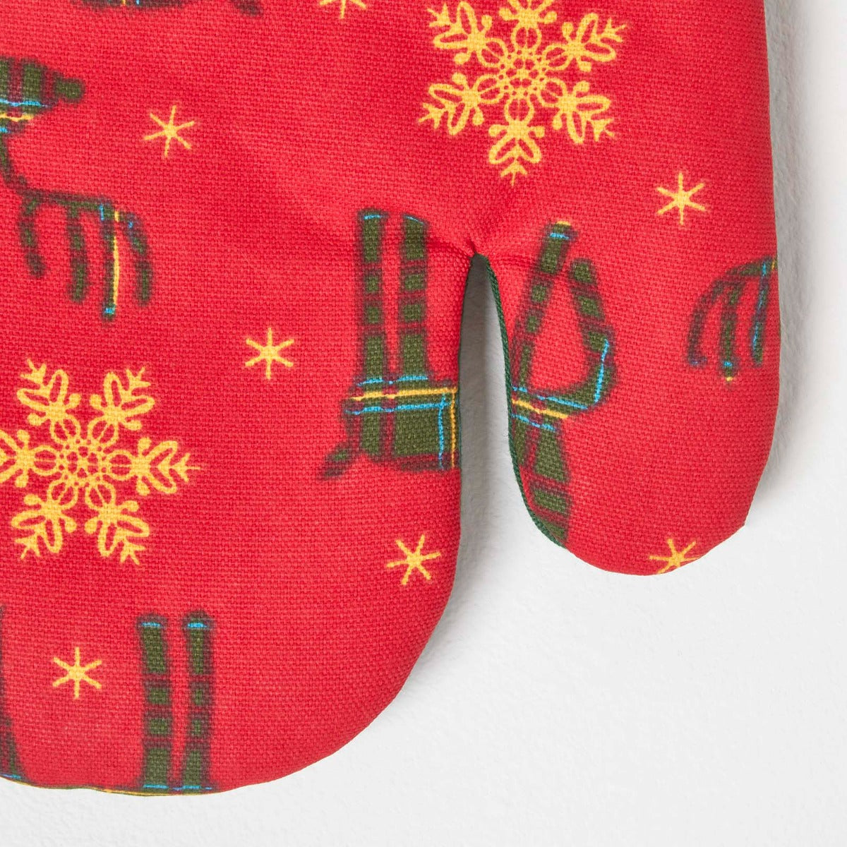 HOMESCAPES Red Reindeer Christmas Oven Glove