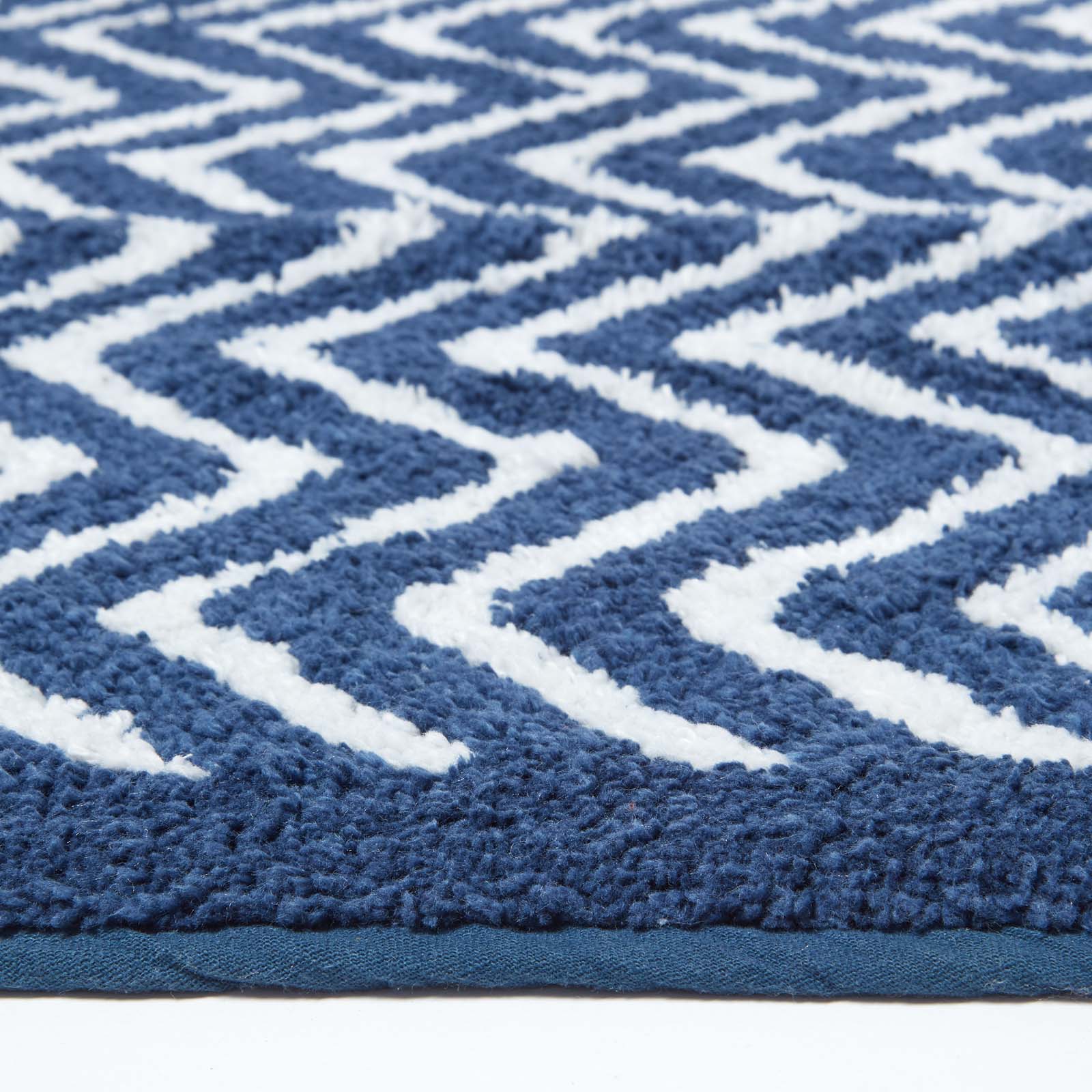 Chevron Pattern Cotton Bathmat | 50 x 80cm | Blue & White