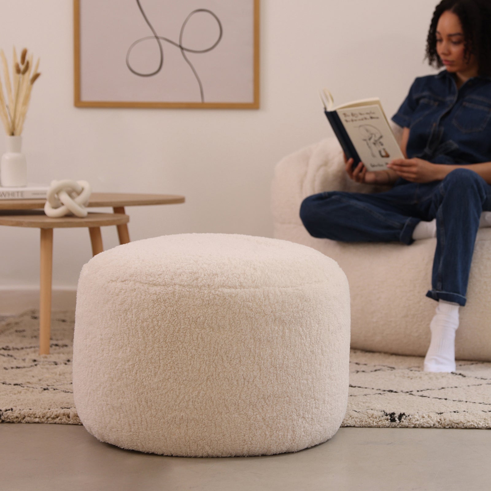 Iggy Borg Fleece Bean Bag Pouffe | White
