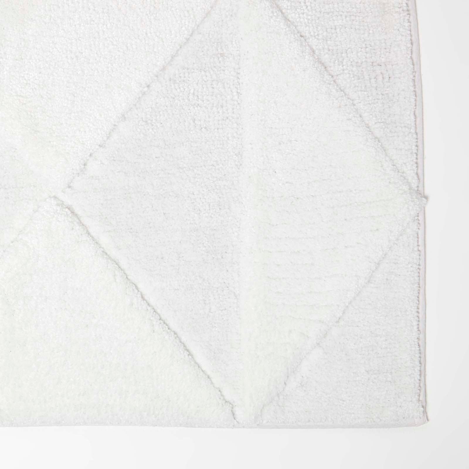 Tufted Geometric Design Bath Mat | 50 x 80cm | White