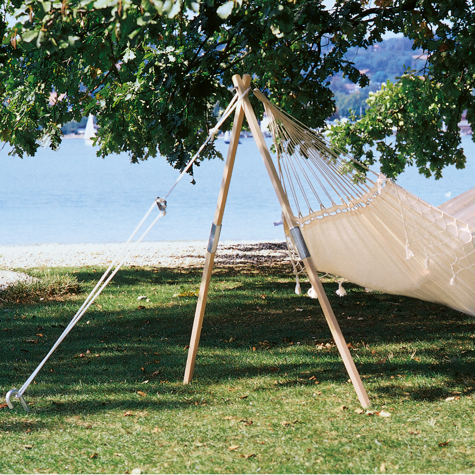 Madera Wooden Post Hammock Stand
