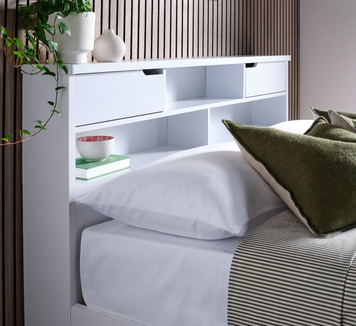 Fabio Wooden Storage Bed With 1 Drawer | Double | White