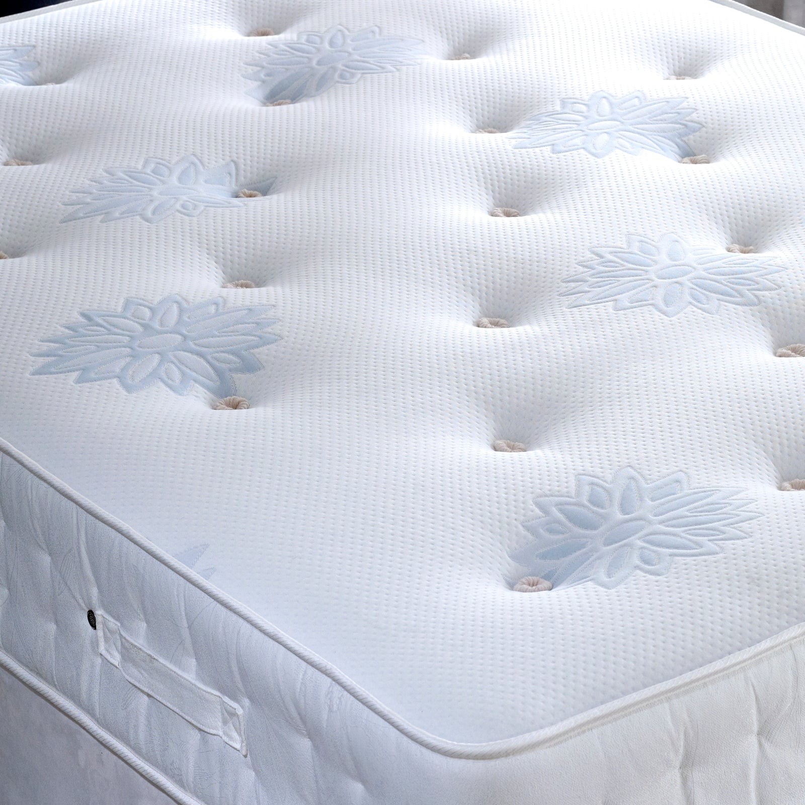 Anniversary Backcare 2000 Pocket Sprung Mattress | Single | White
