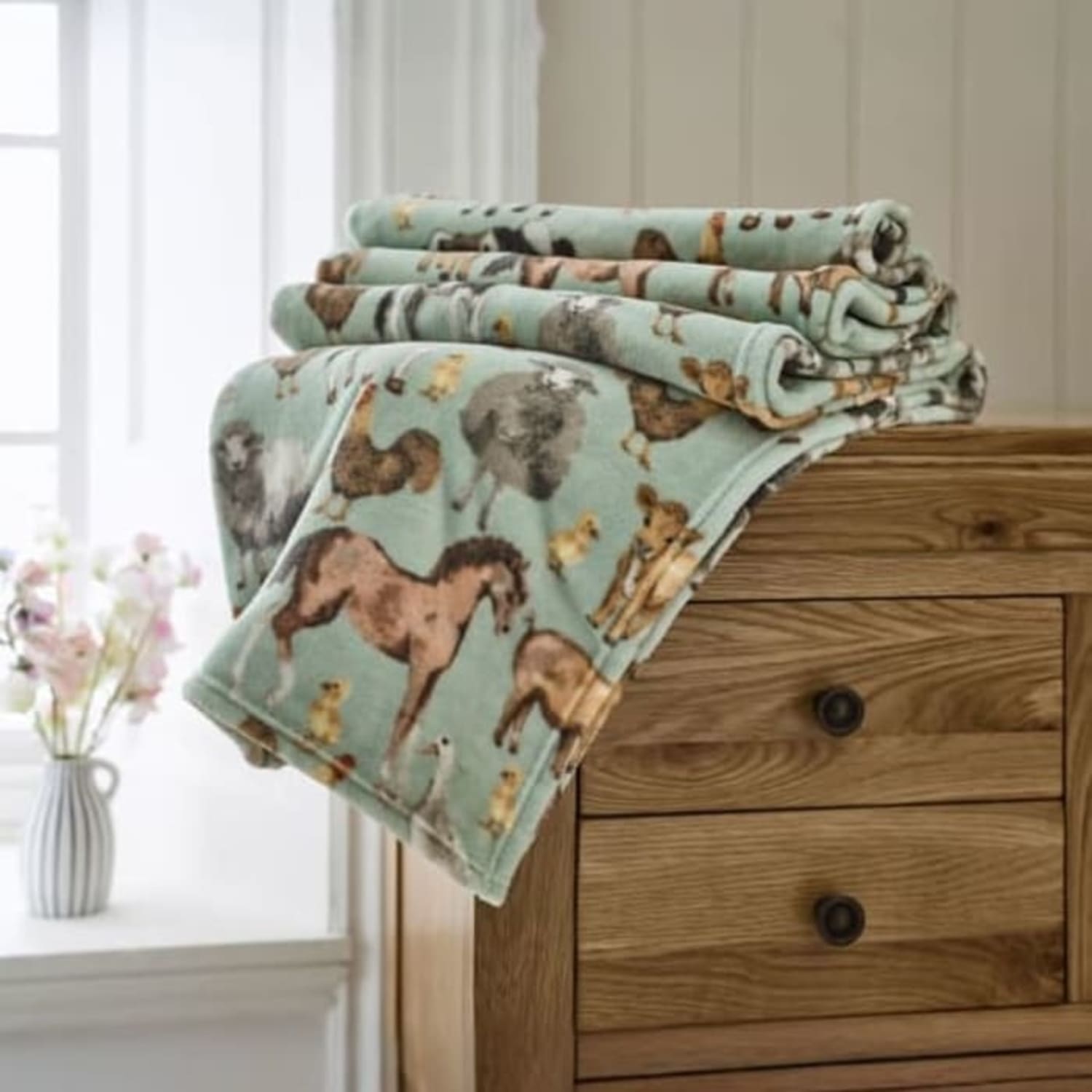 Deyongs Supersoft Farmyard Animal Print Coral Fleece Throw