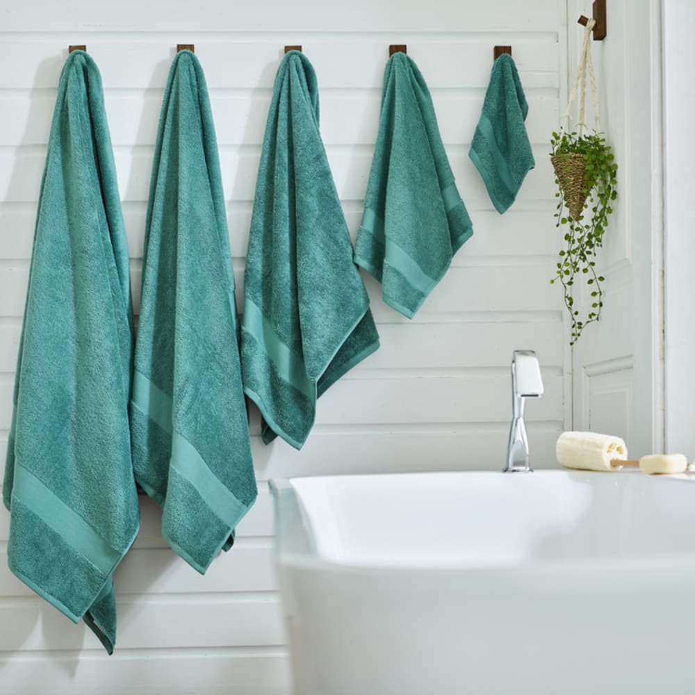 Egyptian Embrace Towels – 550gsm Egyptian Cotton, Fluffy Soft & Highly Absorbent | Face Cloth (x4) | Seafoam