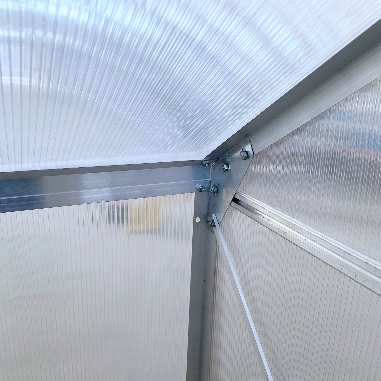 6x4ft Lean-to Polycarbonate Greenhouse W/ Roof Vent